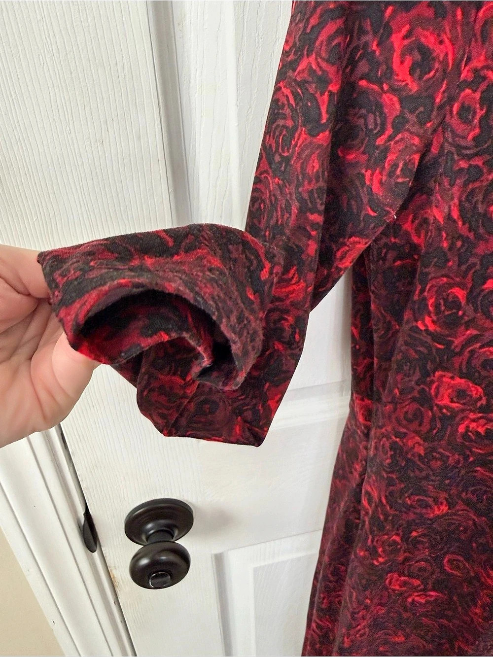 Talbots Red and Black Rose Floral Faux Wrap Midi Dress Medium - Picture 9 of 14